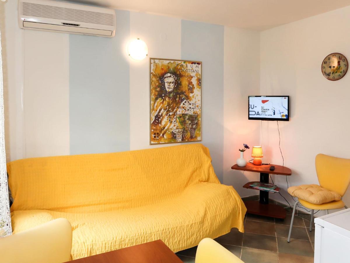 Holiday Home Garden Apartment - Brc650 By Interhome سومارتين المظهر الخارجي الصورة